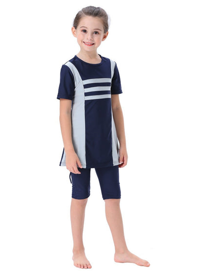 Girls three-piece suit: top + shorts + hat Girls conservative short-sleeved swimsuit horizontal stripe contrast color swimsuit